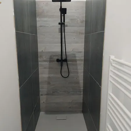 3 Ch De Nage Chauffe Apartment *